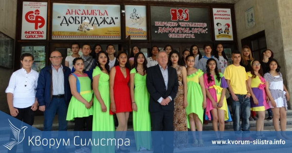 С ревю "Модна палитра " отбеляза тържествено своята годишнина професионалната гимназия по лека промишленост "Пенчо Славейков"- Силистра