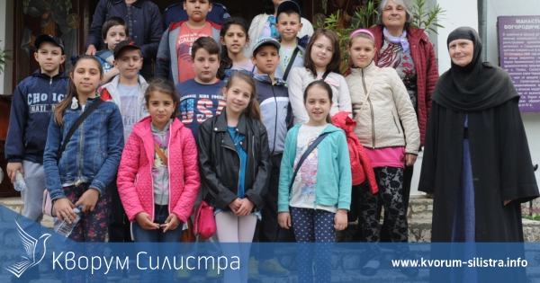 С посещение в манастира "Покров Богородичен" приключи първата година от обучението в Детско полицейско управление – Силистра