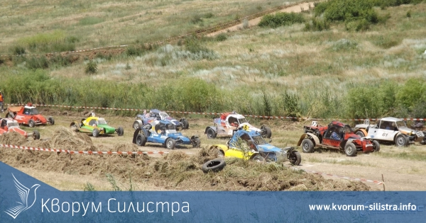 Четвъртият кръг от Националния шампионат по автокрос се проведе край силистренското село Калипетрово
