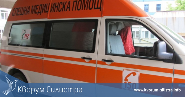 Работник колабира върху покрив в Силистра