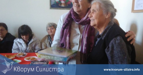 Клуба на учителя пенсионер празнува професионалния си празник