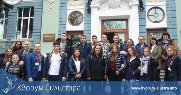 Възпитаниците на "Атанас Буров" с достойно достойно представяне на Национална олимпиада по счетоводство