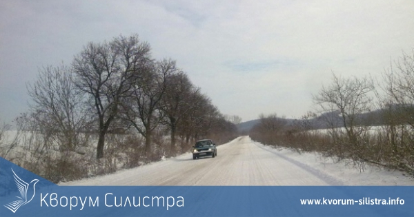 Пътищата в Силистренско са затворени, видимостта е до 100 метра
