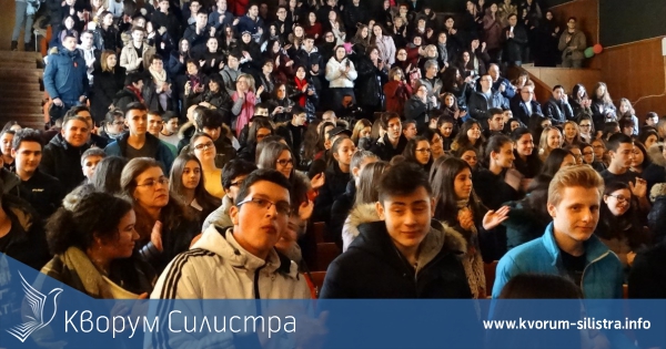 Днес празнува Езиковата гимназия в Силистра