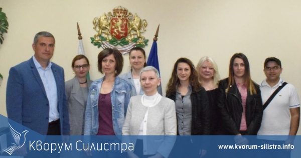 Областният управител на Силистра се срещна с екипа на РБ "Партений Павлович"