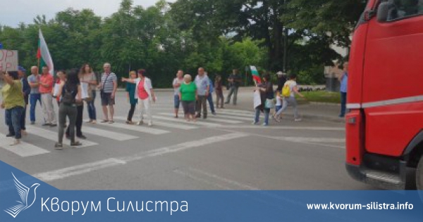Пореден протест на силистренци срещу тировете в града