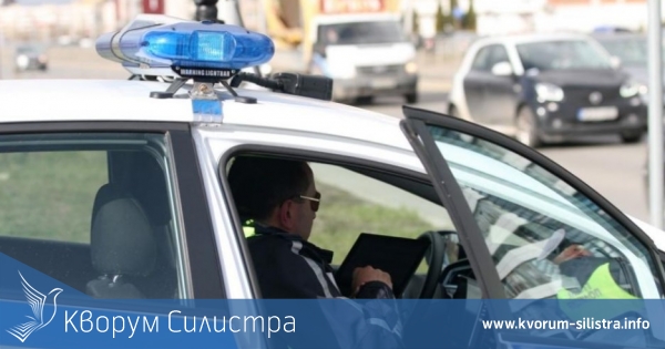 Спипаха 44-годишен да кара с кола с чужди номера