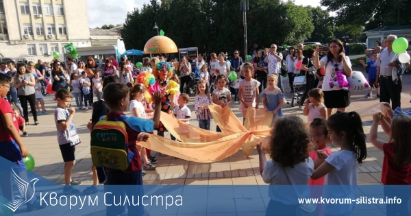 Младежите от ГЕРБ-Силистра подариха празник на местните малчугани по повод 1-ви юни