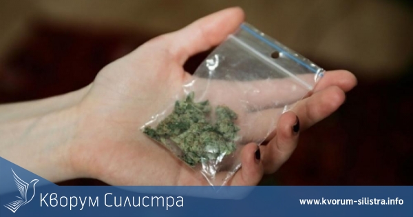 Хванаха ученичка и ученик с дрога в Силистра