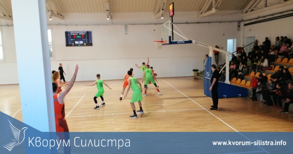 Юношите до 19-години на БК "Доростол" с много важна победа в последния за годината мач