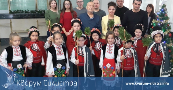 Коледарски поздрав от ДГ "Нарцис" Силистра за екипа на Областна администрация