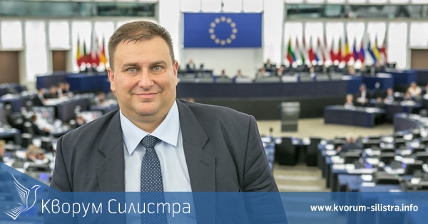 С подкрепата на евродепутата Емил Радев библиотеката в Силистра организира ученически конкурс за есе и рисунка