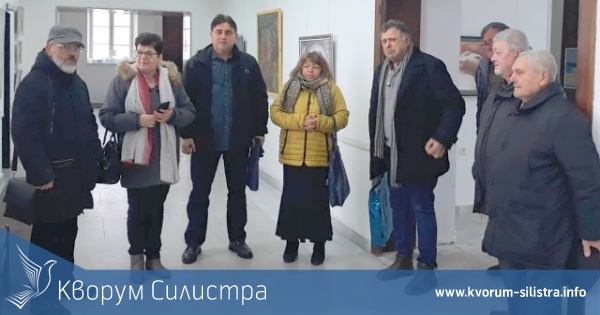 Патриотично сдружение от Балчик дари книги и списания в Силистра