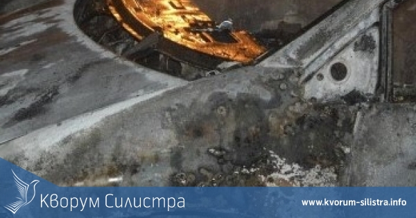 "Фолксваген" горя в село Айдемир в полунощ