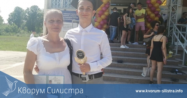 В Силистра Икономическата гимназия изпрати 74 абитуриенти, от тях 13 са отличници