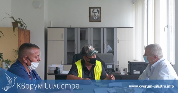 Областна администрация с приемни в селата Средище и Голеш на община Кайнарджа