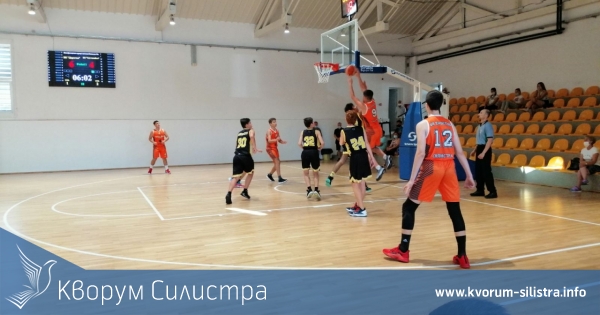 Доростол момчета до 16 години разгромиха Ънстопабъл в първия си мач от турнира в Силистра