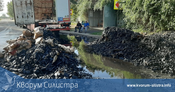 Силистренските пожарникари спасиха турски ТИР в Румъния