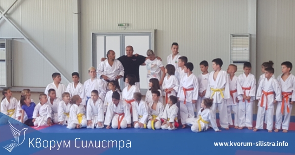 Каратисти от Дулово с медали от международен турнир
