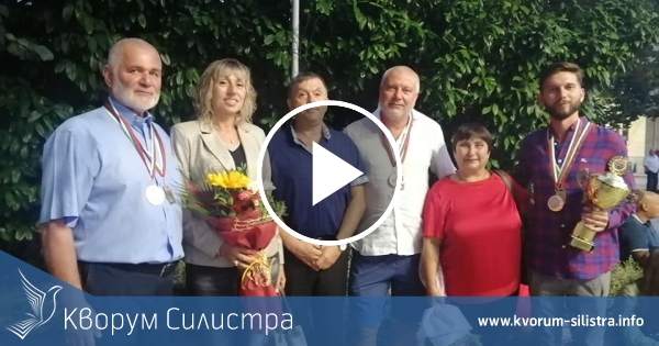 Баскетболният "Доростол" награди кмета на община Силистра и спонсора "Елика Елеватор" със златен и бронзов медали