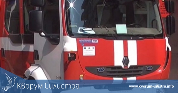 Горя пожар в комин на жилищен блок в Силистра