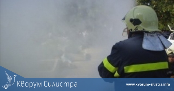 Горяха два пожара в комини, единия нанеси материални щети