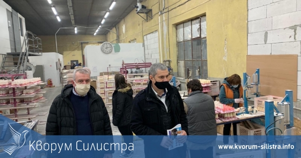 Кандидат-депутатите на ГЕРБ посетиха завода за парафинови изделия в Силистра
