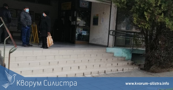 Започна изплащането на пенсиите и добавката от 50 лева в Силистренско