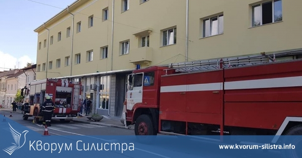 Дърво, съборено от микробус и счупен термометър бяха обезопасени от тутракански пожарникари
