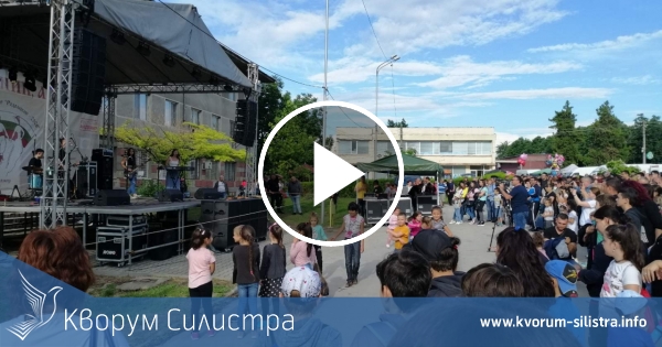 Концертът на група Б.Т.Р. събра стотици фенове в силистренското село Айдемир