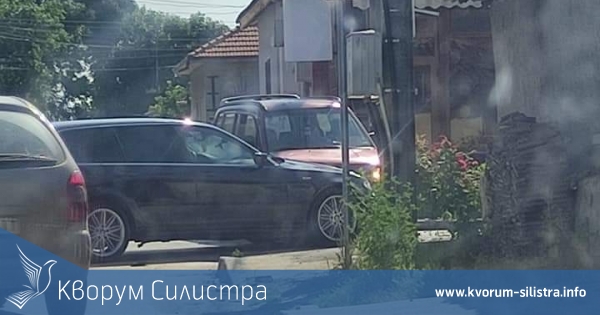 Възрастна жена попадна в болница, след като два автомобила се удариха в центъра на Дулово