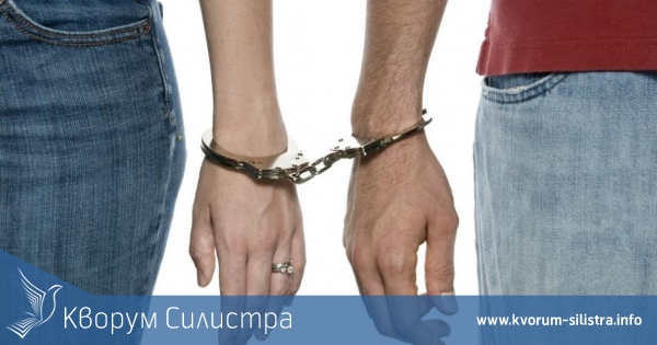 Оставиха за постоянно в ареста 22-годишната М.М. и 26-годишният Б.С., хванати с 80 грама марихуана