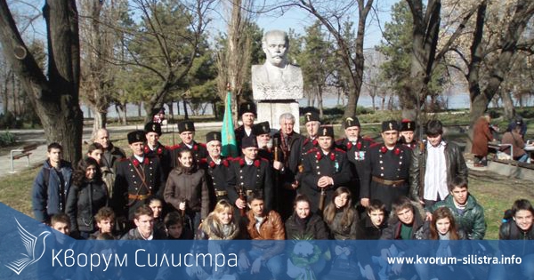 Силистренци отдадоха почит към паметта на Гено Чолаков