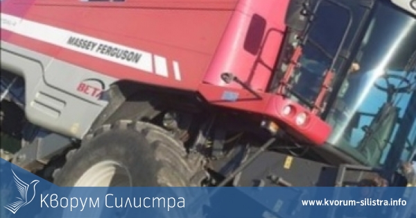 Зърнокомбайн се преобърна и затвори за часове пътя към силистренско село