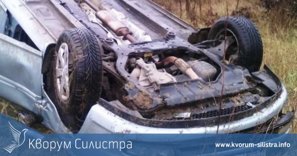 Силистренски пожарникари вадиха от кола по таван шофьорката и спътника й