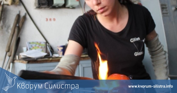 Майсторка на цветното стъкло от Силистра днес празнува рожден ден