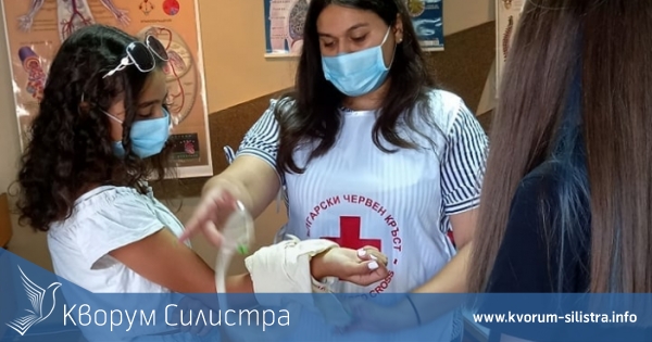 Млади червенокръстци обучаваха връстници на първа долекарска помощ в Силистра
