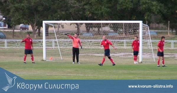 Дербита на лидерите в Източната и Западната група в съботните мачове на областното футболно първенство