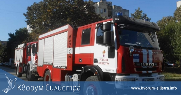 Силистренските пожарникари спасиха 200 дка гора