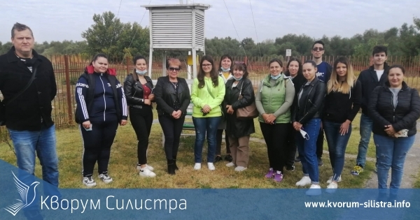 Студенти от силистренския филиал на РУ посетиха местната Метеорологична Обсерватория