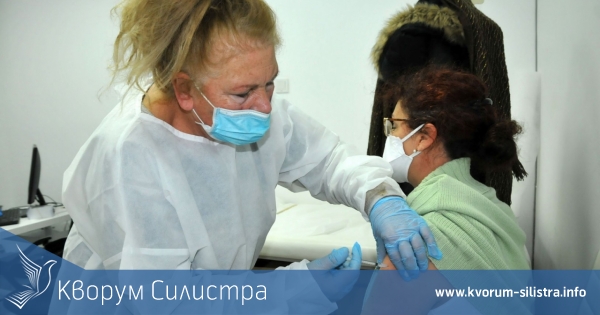 Ваксинираните учители в Силистренско доближиха до 43%