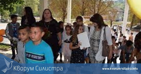 Учениците в Алфатар се връщат в класните стаи, а тези в Главиница минават от принудителното ел. обучение на редуване на паралелките