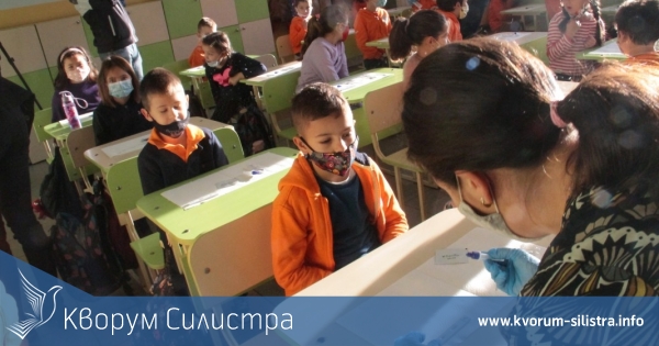 Двойно повече ученици се завърнаха в клас в Силистренско, само едно дете с положителен тест