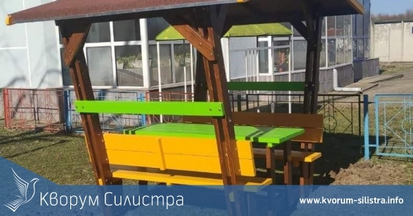 "Свободни мотористи" в Силистра монтираха беседки в център за деца с увреждания