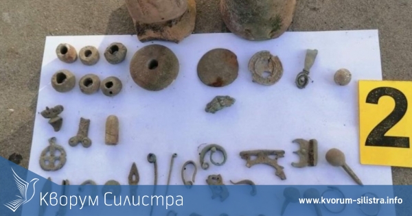Гранични полицаи намериха укрити археологически ценности в Дуловско