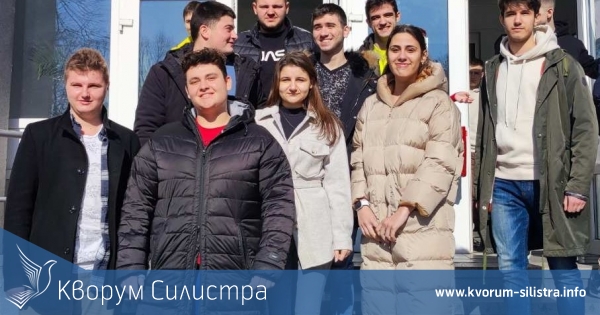 10 силистренски ученика от ПМГ дариха кръв