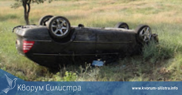 Ауди се преобърна извън пътя в Дулово