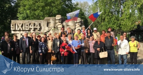 Силистренци отбелязаха Деня на победата пред паметника на Съветската армия