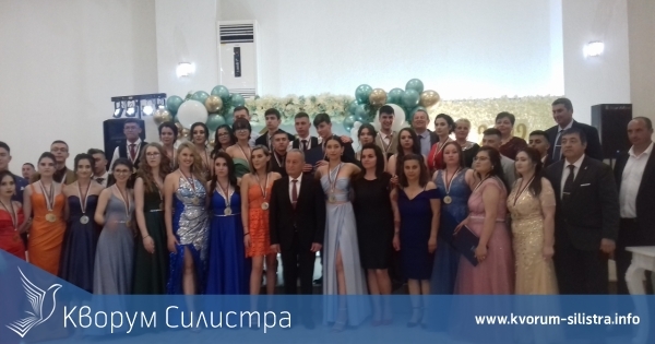 Община Дулово продължава традицията за общ абитуриентски бал