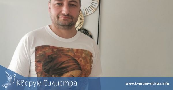 Силистренец печата картините си върху тениски